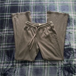 Aritzia Sunday Best Black flared knit sweatpants Size S